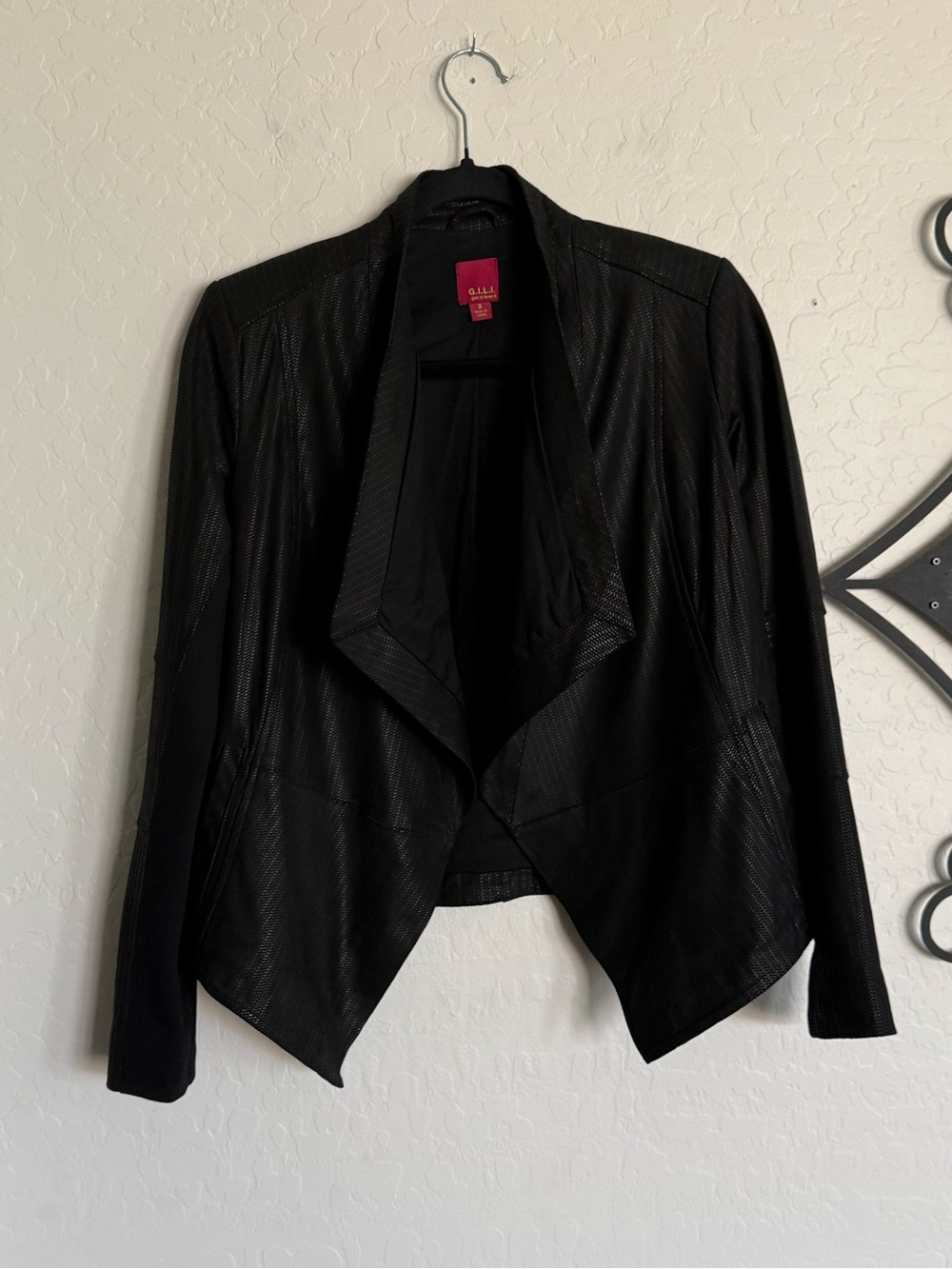 G.I.L.I. Open Front Black Tonal Printed Leather Draped Jacket Size 2